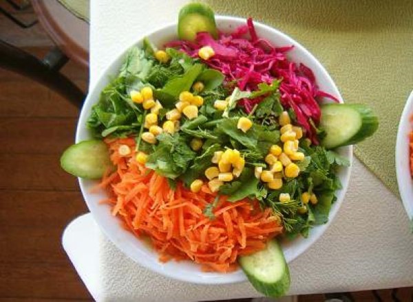 MEVSİM SALATASI