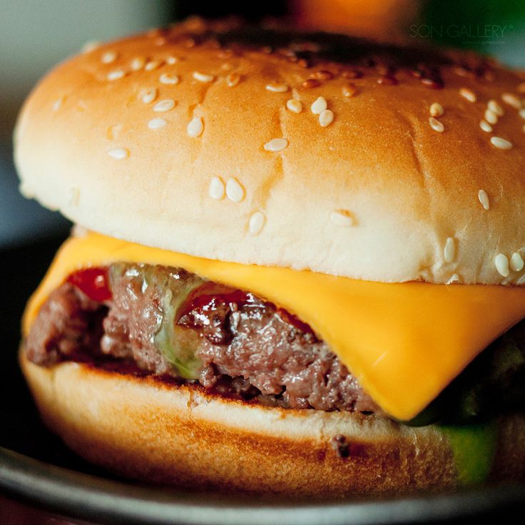 CHEESEBURGER